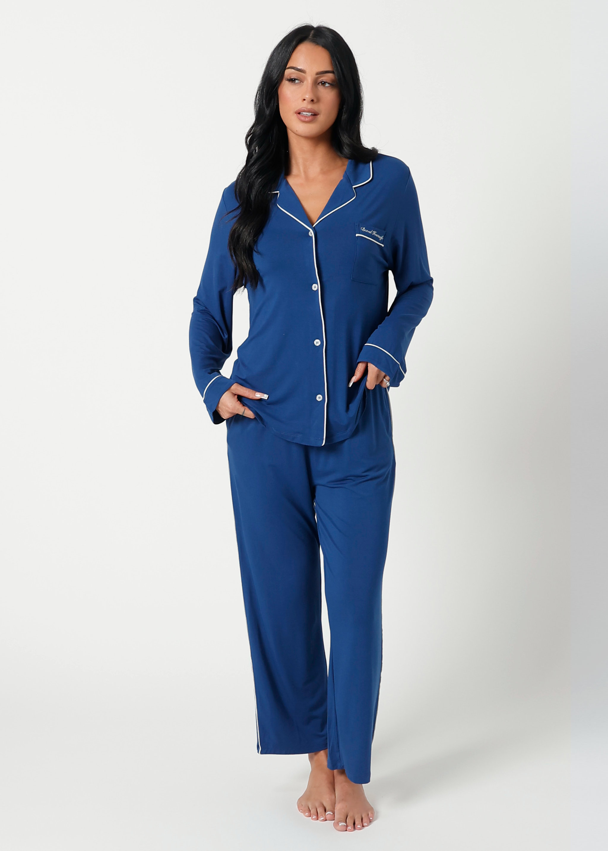 The Bored Housewife Shade Queen