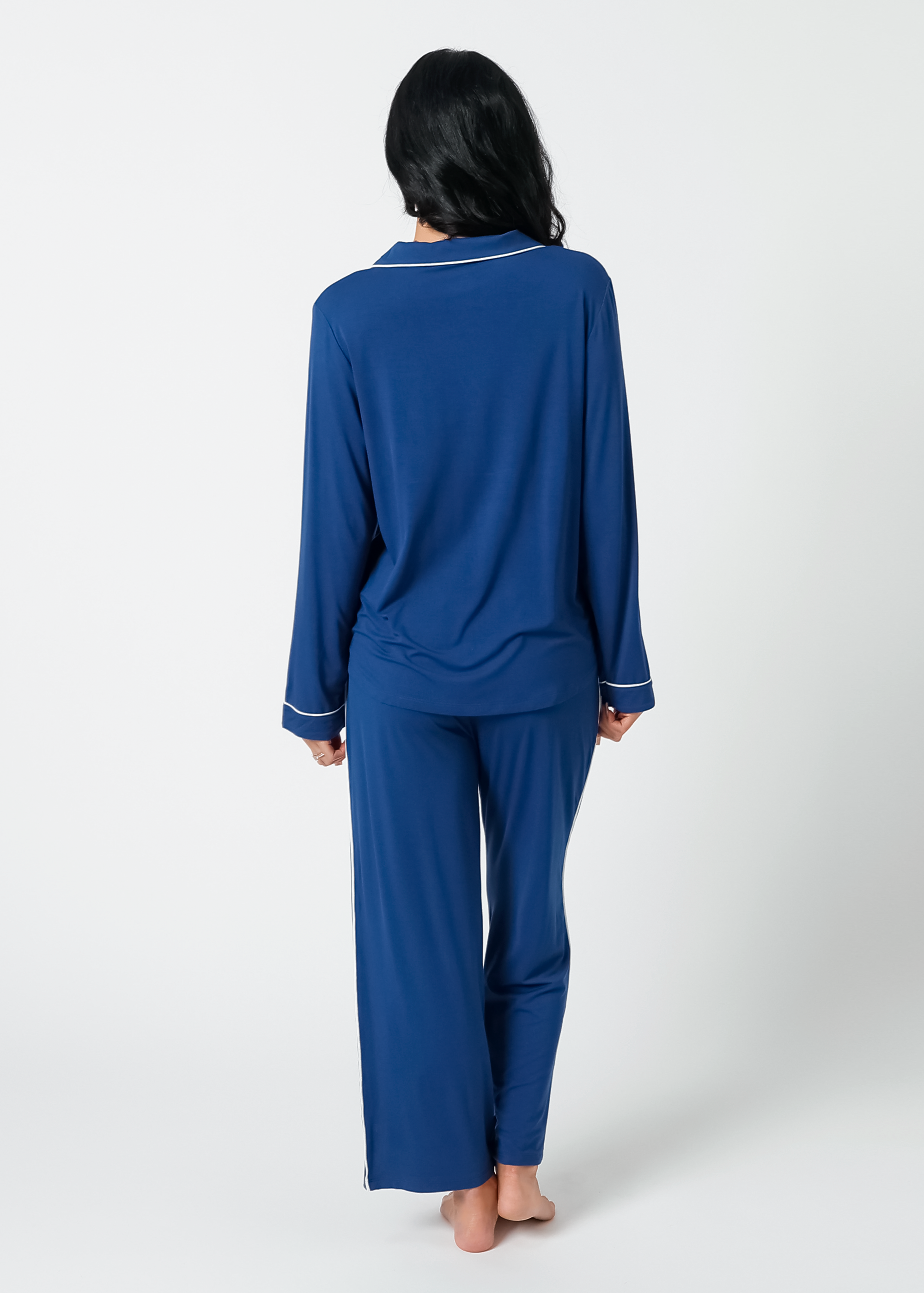 The Bored Housewife Shade Queen