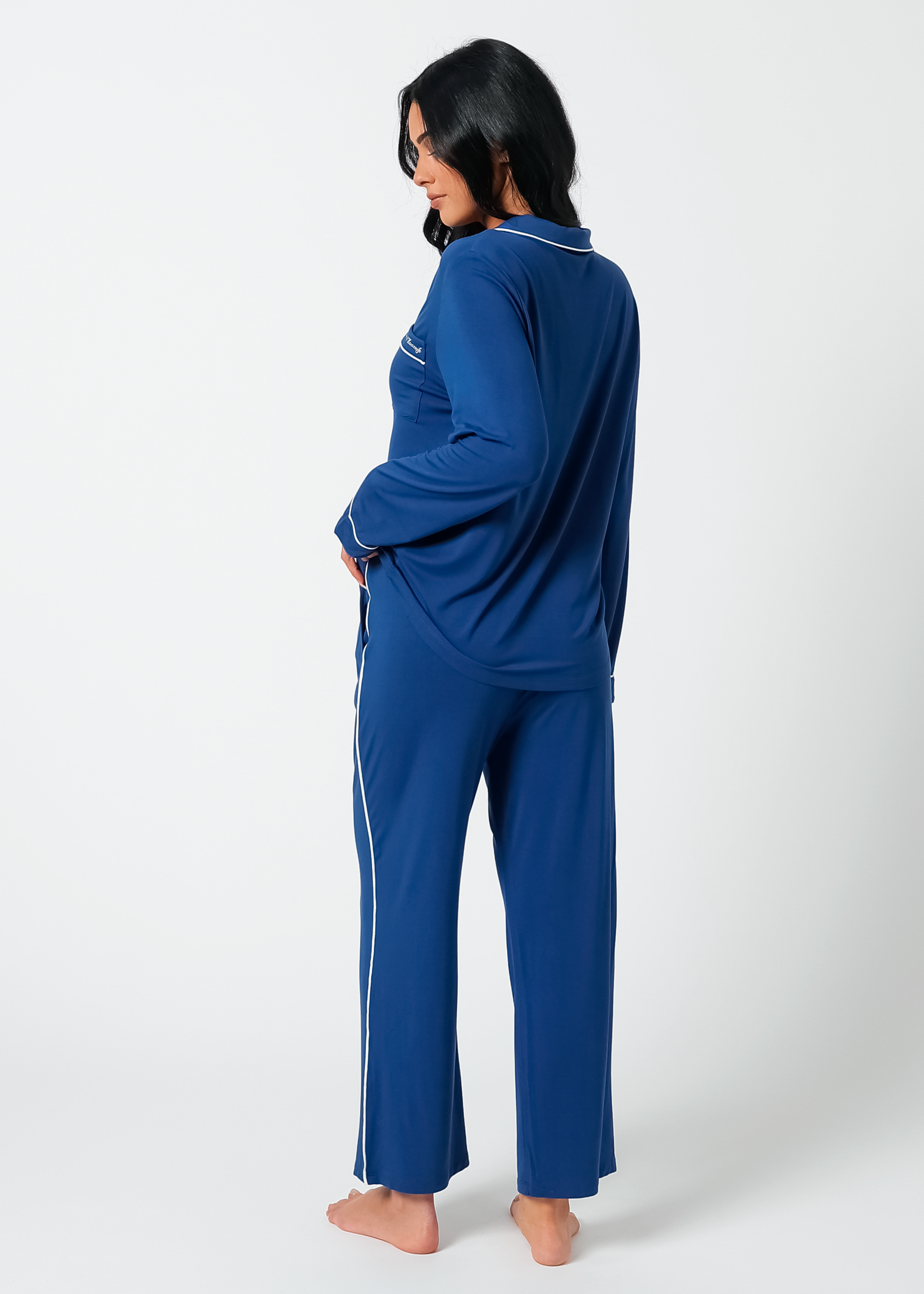 The Bored Housewife Shade Queen